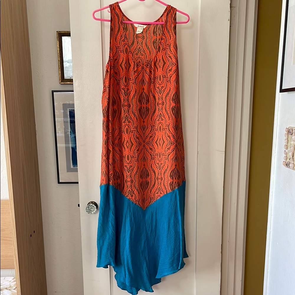 EUC sundance dress 100% silk